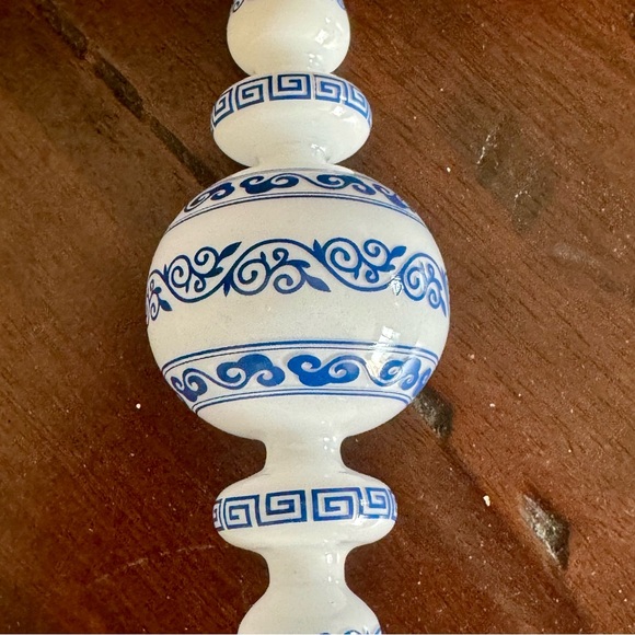 Robert Stanley Glass Finial Ornament - Picture 4 of 6